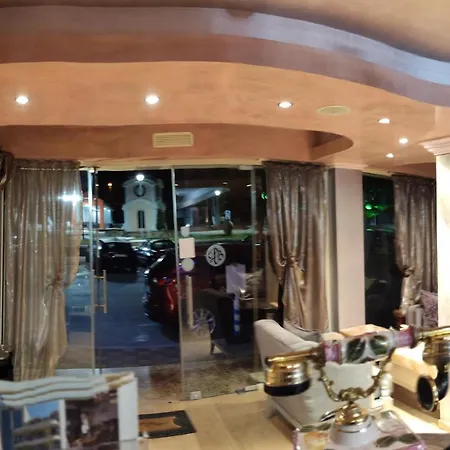 Palazzo 3* 비알라