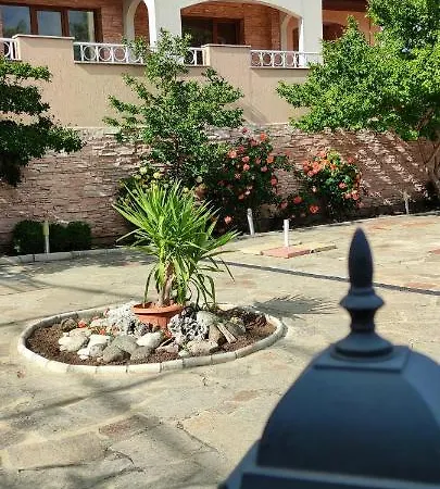 בית הארחה Palazzo 3*